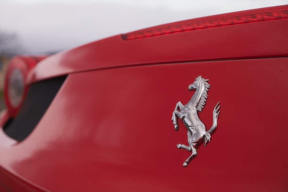 ferrari car logo