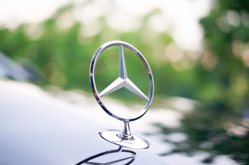 mercedes benz car logo