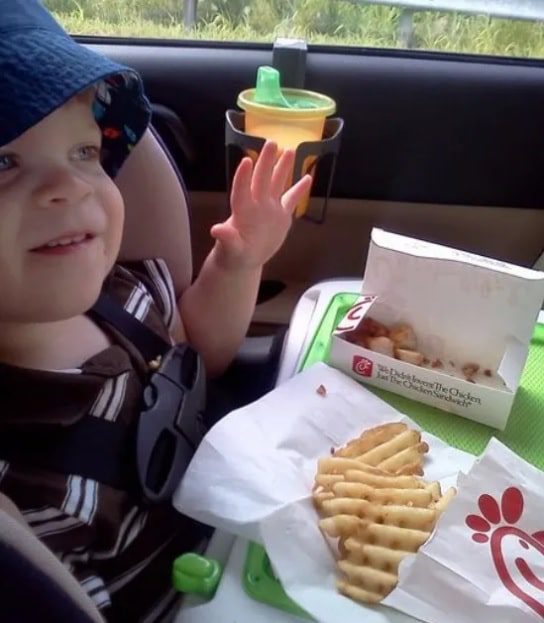 long ride with a messy kid? magnadoodle got you covered