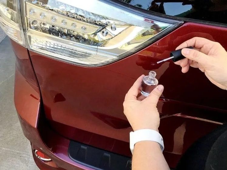 use nail polish on small scratches