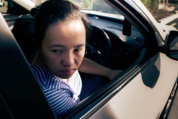 carefully observe your surroundings using the door mirror before opening the car door look when opening car door