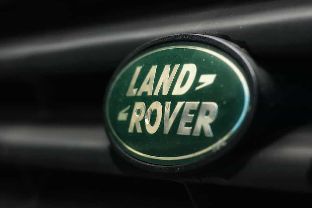 land rover logo