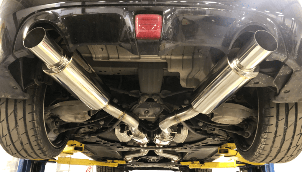 the duel exhaust pipes
