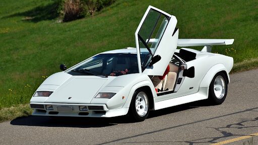 lamborghini countach