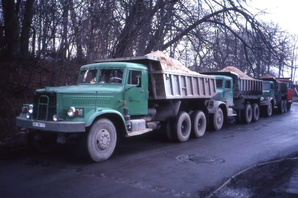 tipper truck