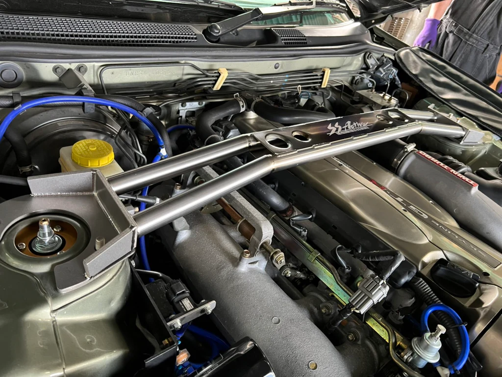 front strut bar