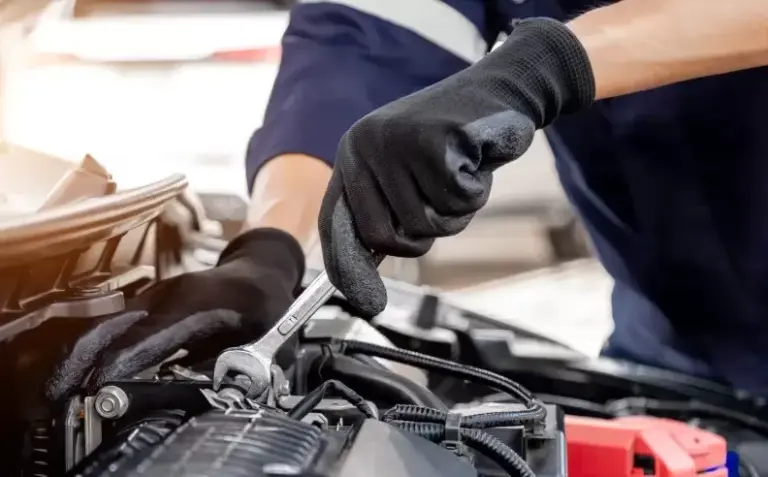 motor283 avoid getting ripped off at the garage how to spot a dishonest mechanic 1744927362407