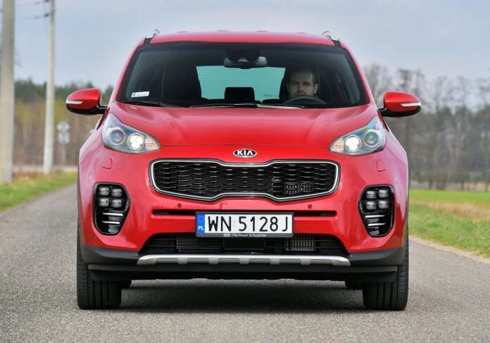 kia sportage iv red