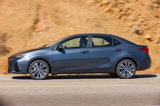 2017-toyota-corolla-xse-side-profile-in-motion