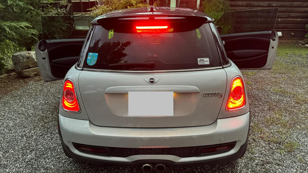 2011 cooper s rear brake light