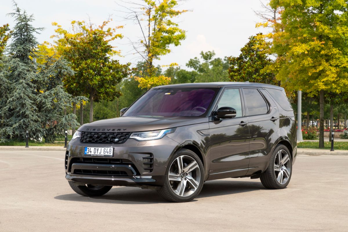 2023 land rover discovery